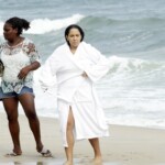 Flagra! Mulher Melão pelada na praia de nudismo de Abricó-RJ