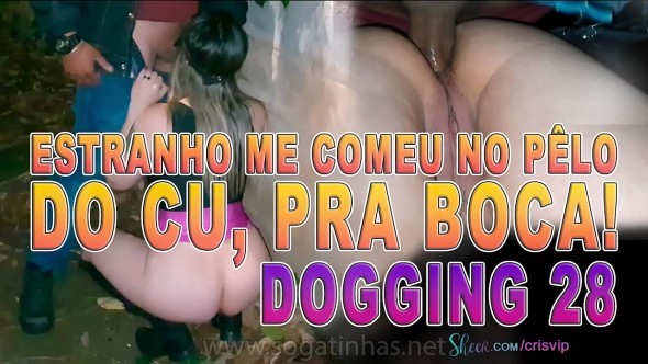casada-levando-pau-no-cu-de-estranho-na-rua-sem-camisinha-na-frente-do-marido-corno Casada levando pau no cu de estranho na rua sem camisinha na frente do marido corno
