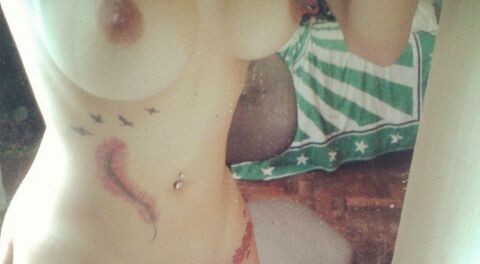 qMPfQPf Samira Martins caiu na net peladinha no Instagram