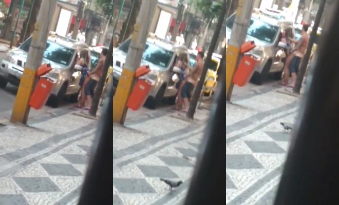 yHtm8kl Flagra de uma novinha fodendo no meio da rua